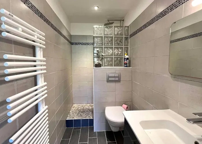 Bel Proche Du Centre Apartamento *